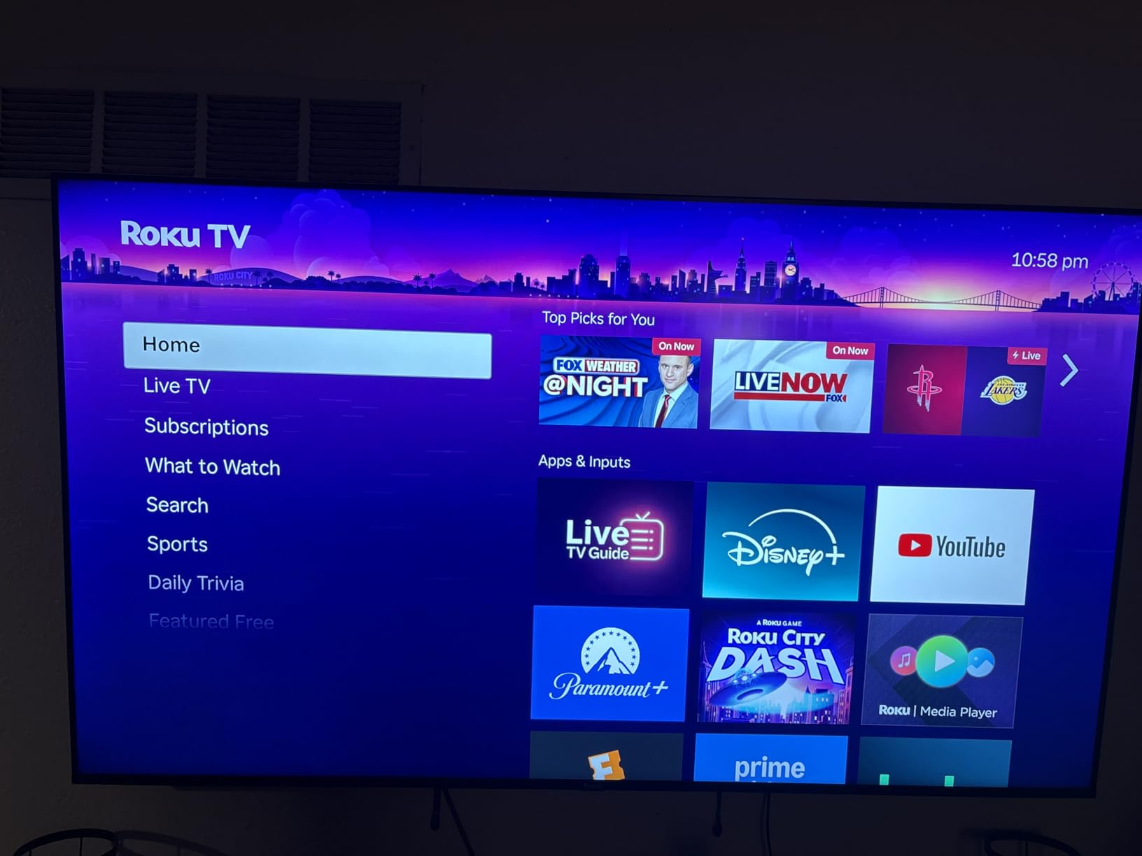 Roku Smart TV 2026 - 75-Inch Select Series, 4K QLED TV - Roku TV with Voice Remote - Flat Screen QLED Television with Wi-Fi for Streaming Live Local News, Sports, & Movies - Bluetooth Headphone Mode customer photo 1