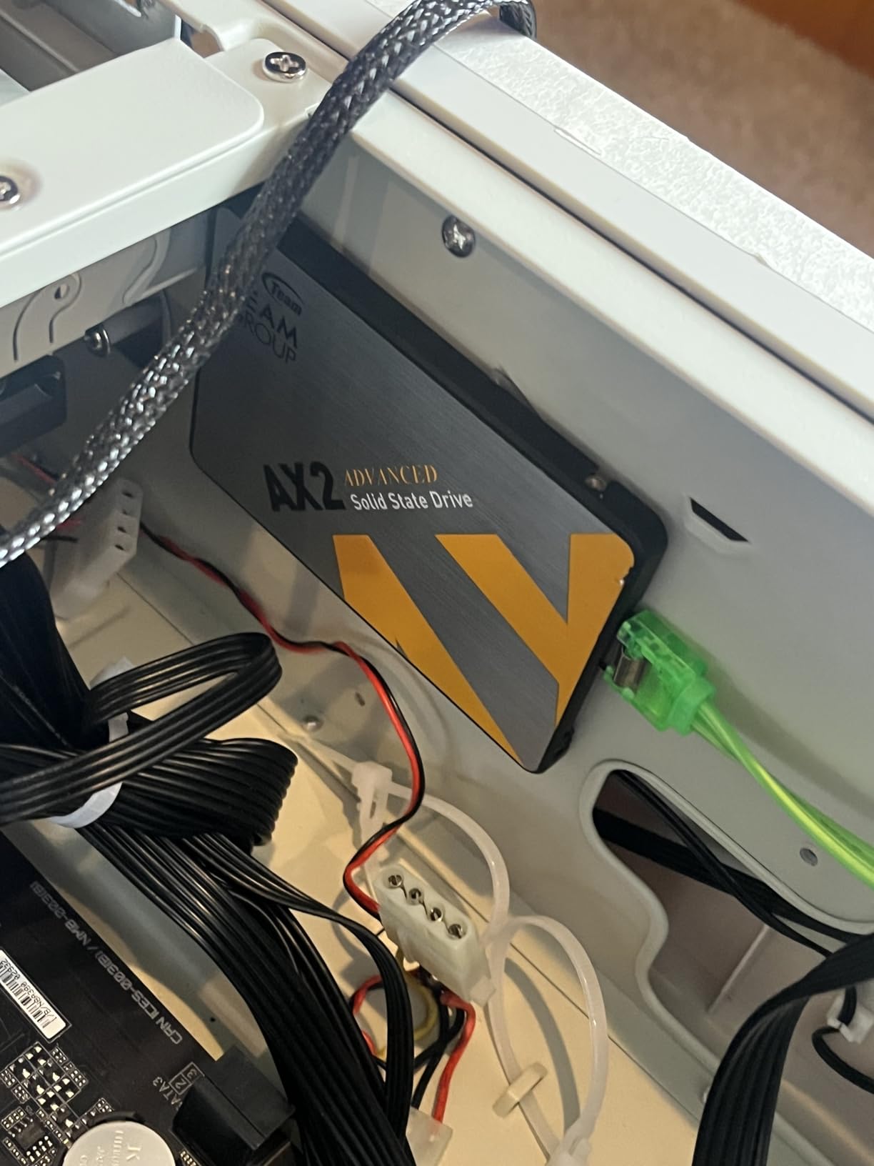 Silverstone Technology FLP01 Retro-Inspired HTPC Chassis, SST-FLP01W customer photo 2