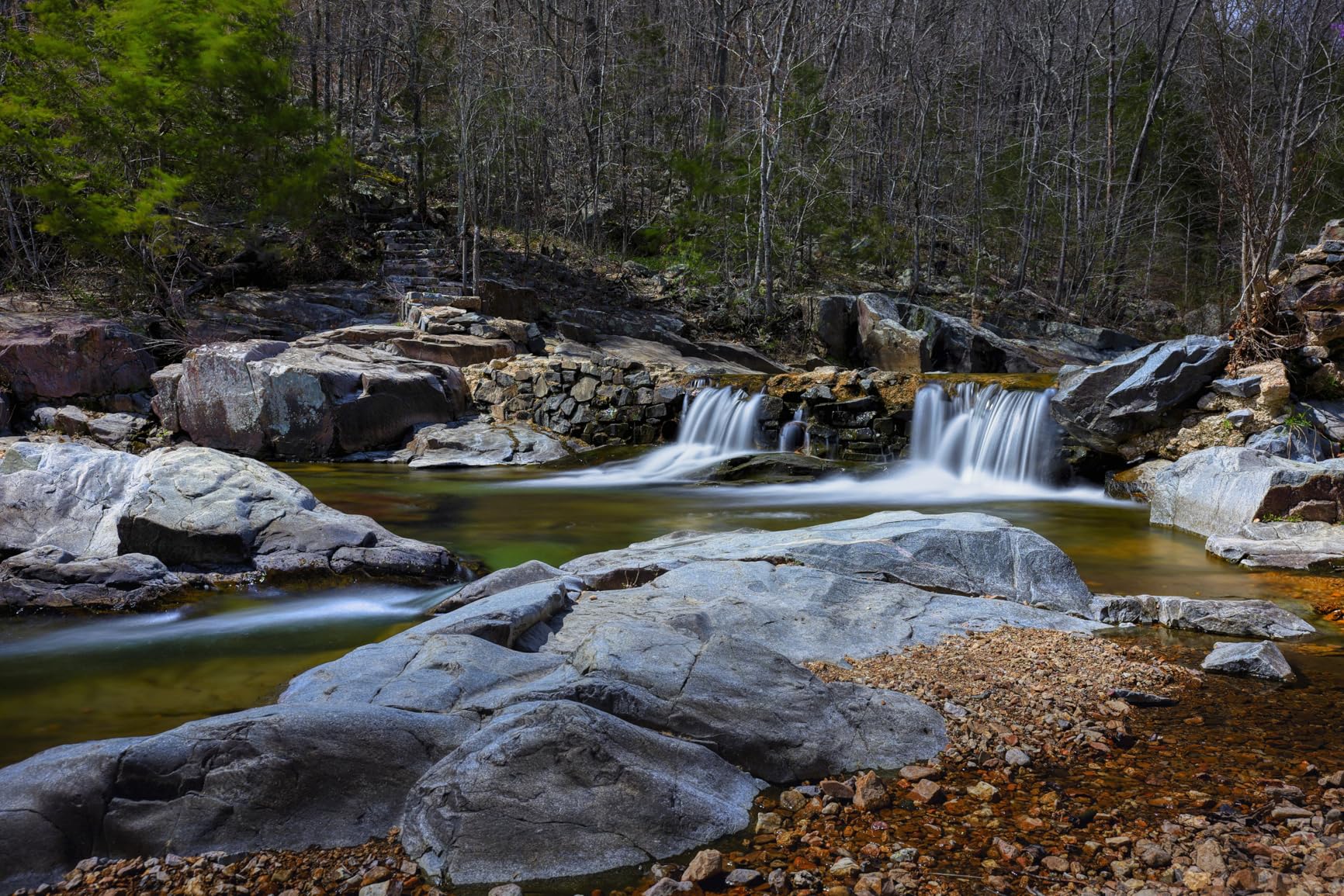 Panasonic LUMIX S5II Mirrorless Camera, 24.2MP Full Frame with Phase Hybrid AF, New Active I.S. Technology, Unlimited 4:2:2 10-bit Recording with 20-60mm F3.5-5.6 L Mount Lens - DC-S5M2KK9 Black customer photo 1