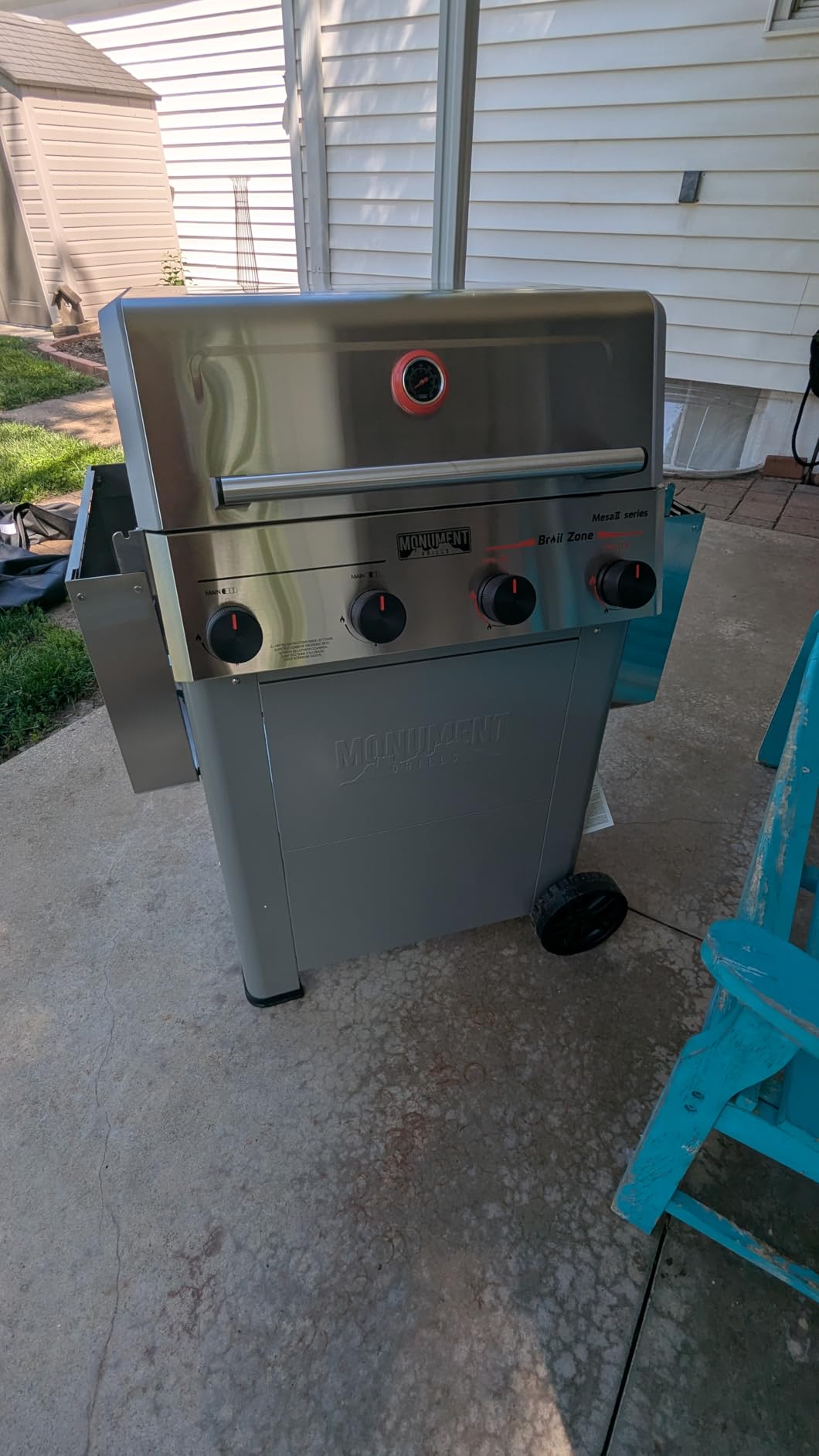Monument Grills 4 Burner Propane Gas Grill with Advanced Broil Zone, Stainless Steel Outdoor Mesa 2 Barbecue Grill, Foldable Side Shelves, 500F in 5 Mins, Assembles in 30 Minutes, Mesa II 410FBZ customer photo 2
