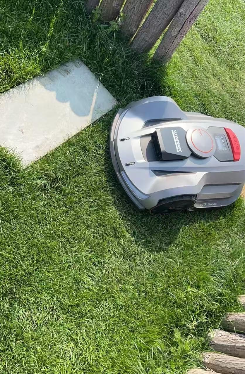 Sunseeker S4 LiDAR Robot Lawn Mower for Up to 0.25 Acre (1000 m²), Vision AI + 360° 3D LiDAR Navigation, Wire-Free Virtual Boundary, Systematic Cutting, 42% Slope, App Control, 60 dB Quiet Mowing customer photo 1