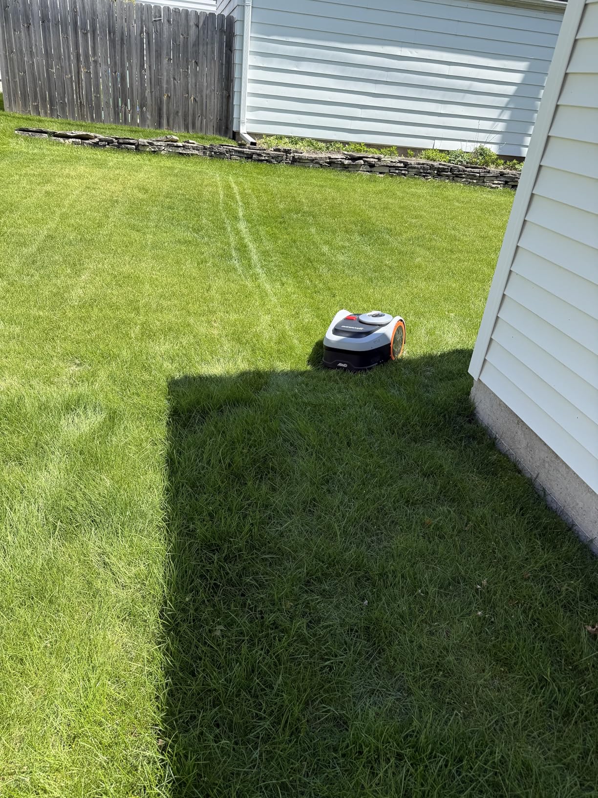 Segway Navimow i206 AWD Robot Lawn Mower (New i105N), Wire-Free Robotic Mower, All-Wheel Drive for 45% Slopes, Auto Mapping, NRTK + Vision, 2-3.6 in Cutting Height, Covers 0.15 Acre customer photo 2