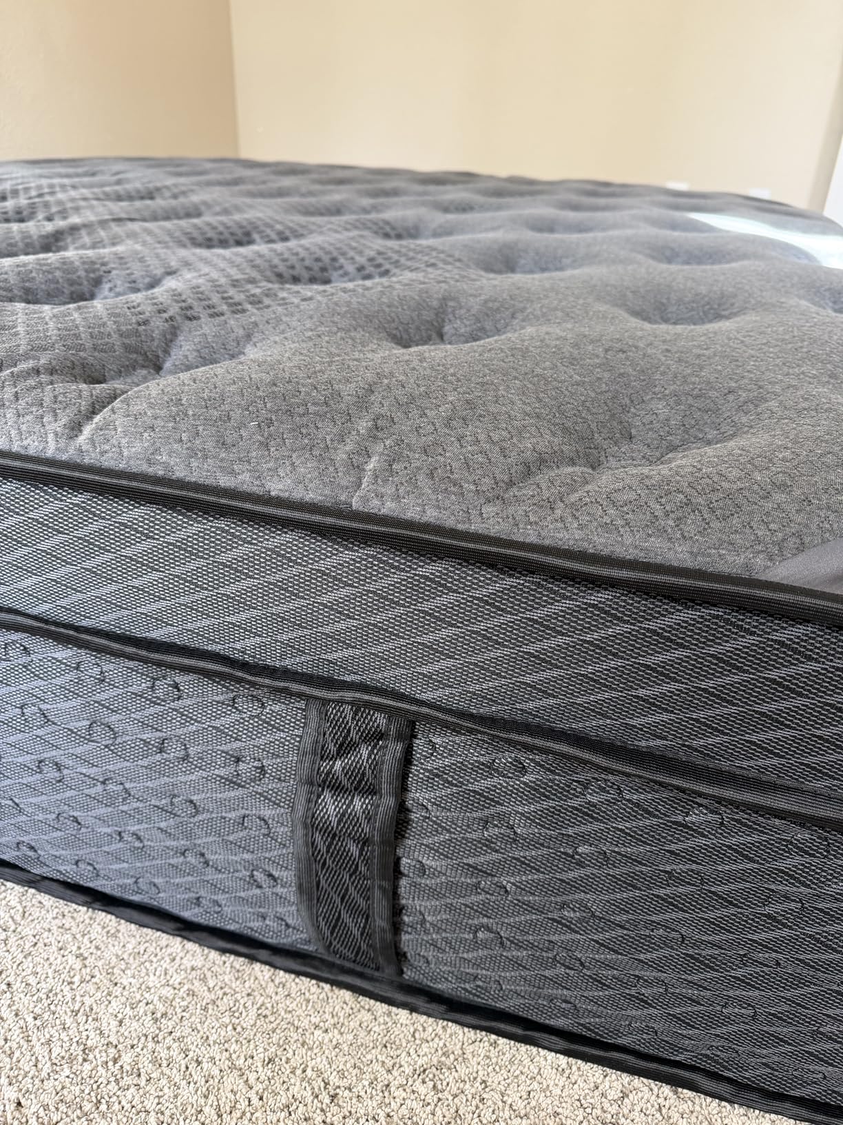 King Size Mattress (High-End Upgraded) Hotel-Level Luxury 14 Inch Hybrid King Mattress In A Box customer photo 1