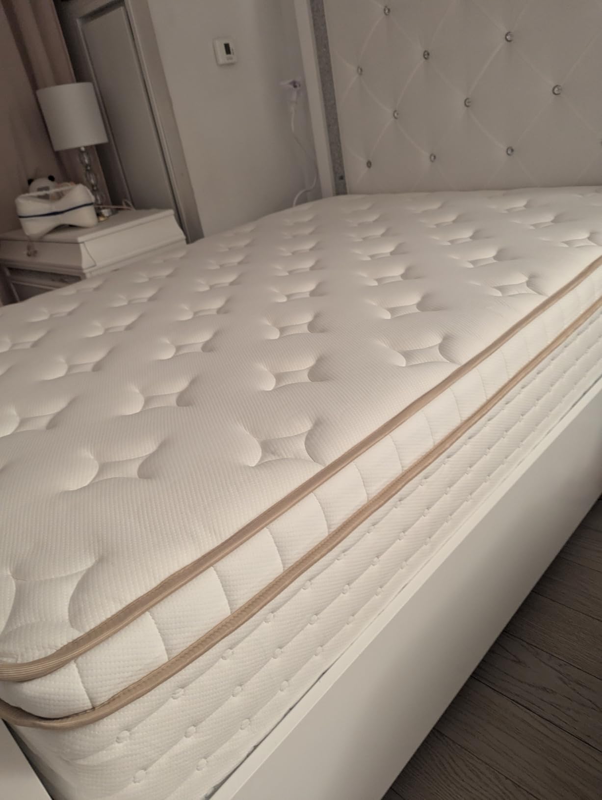 BedStory Queen Size Mattress 14 Inch - Extra Firm Hybrid Mattress with Ultra Lumbar Support, Reinforced Edges & Motion Isolation - Fiberglass-Free Colchones Queen, CertiPUR-US customer photo 1