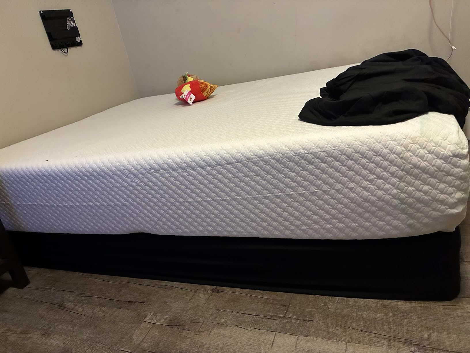 Neo Sleep Queen Size Mattress, 12 Inch Hybrid Comfort & Supportive Mattress in a Box, Cooling Gel Memory Foam and Pocket Springs with Pressure Relief, CertiPUR-US Certified, Medium Feel customer photo 2