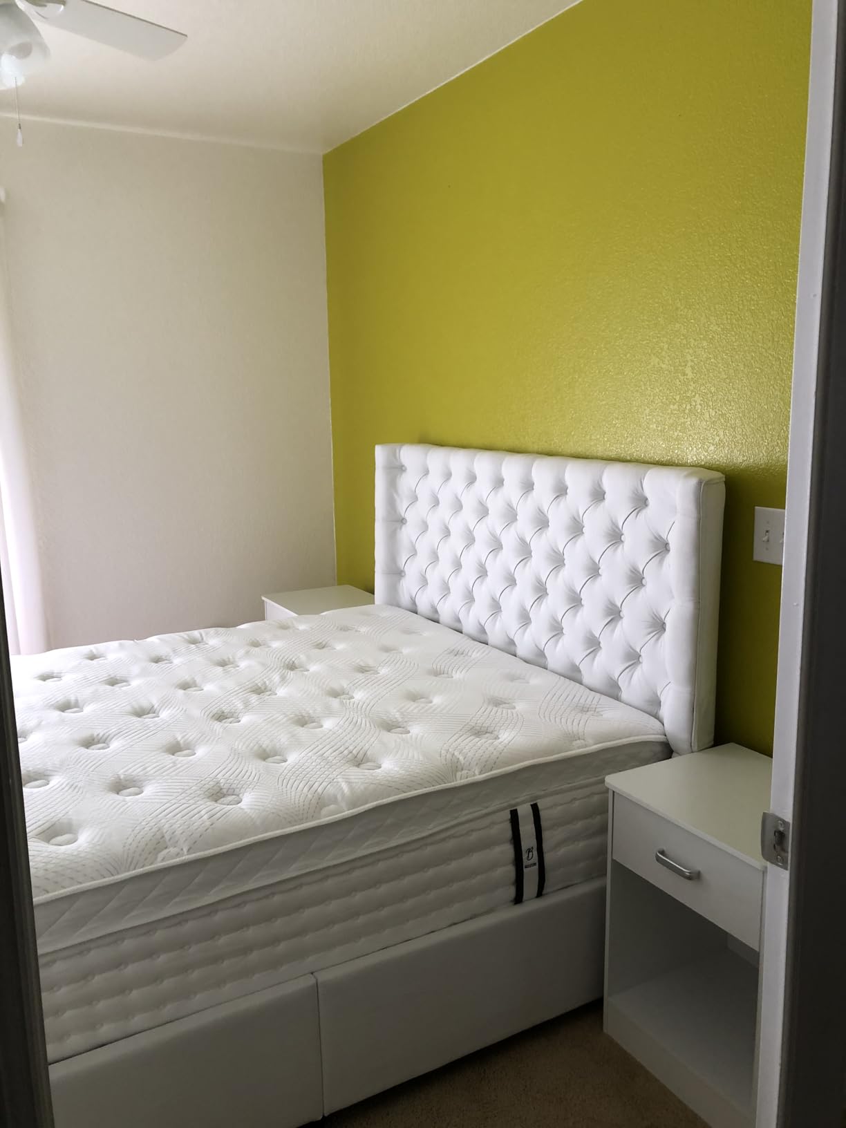 BedStory 14 Inch Medium Firm Queen Mattress, Luxury Hybrid Mattress in a Box for Zoned Pressure and Back Pain Relief customer photo 1
