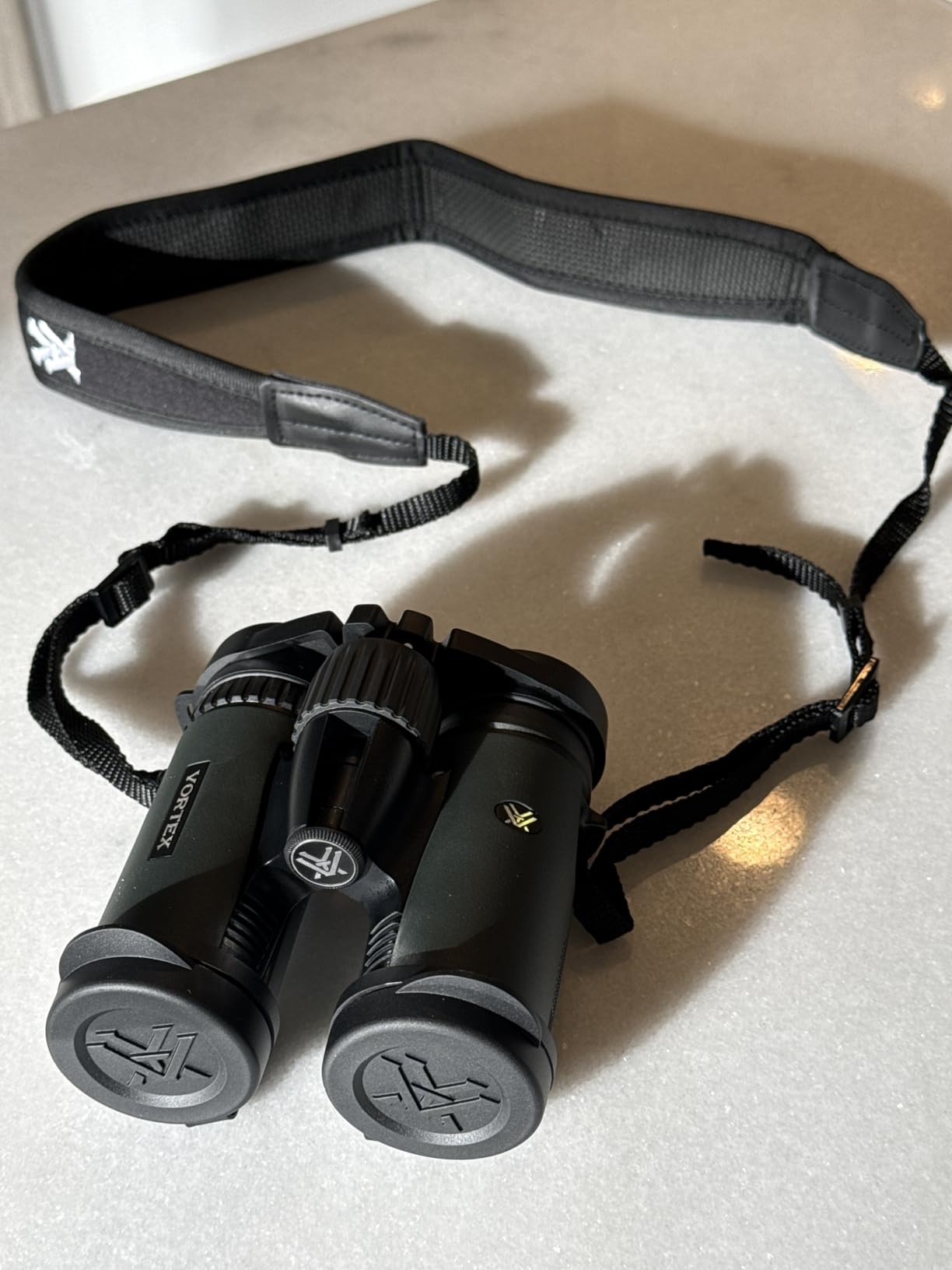Vortex Diamondback HD 10x42 Binoculars (Mossy Oak Bottomland) - HD Optical System, Non-Slip Grip, Waterproof, Fogproof, Shockproof, Included GlassPak - Unlimited, Unconditional Warranty customer photo 1