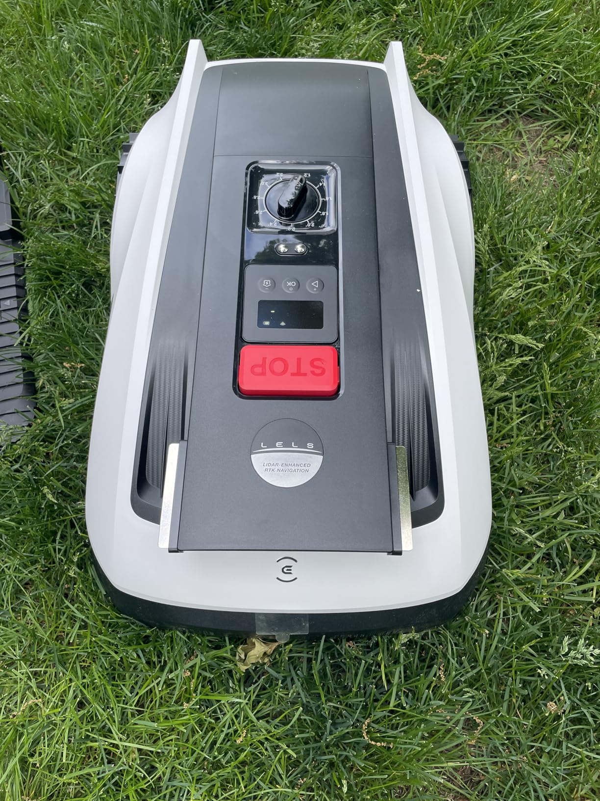 ECOVACS Goat O1000 RTK Care Kit Robotic Lawn Mower with RTK Precision Navigation, No Perimeter Wire, Smart App Control, Auto Mapping, Multi-Zone Management - Includes 36 Extra Blades customer photo 1