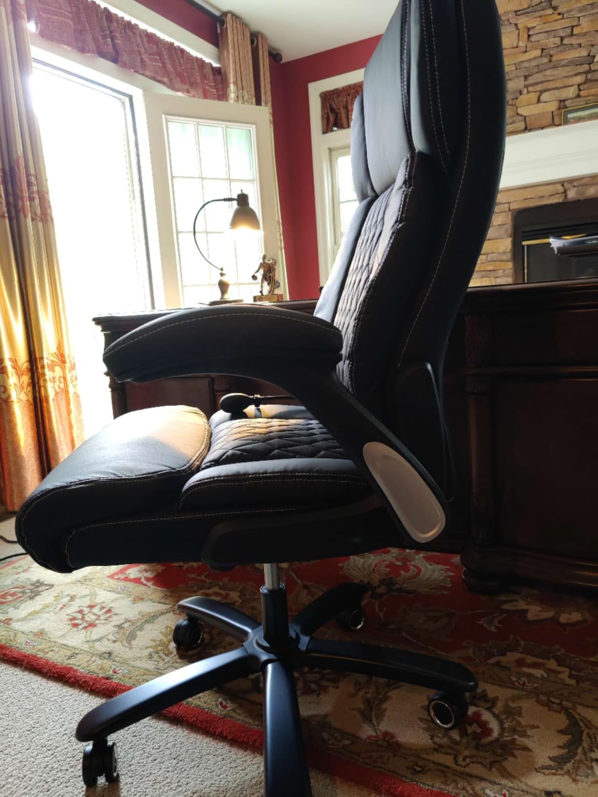 700lbs Big and Tall Office Chair - Heavy Duty Executive Desk Chair with Inflatable Lumbar Support, Extra Wide Padded Seat, Flip-up Arms, Metal Base & Quiet Rubber Wheels, High Back Ergonomic Chair customer photo 1