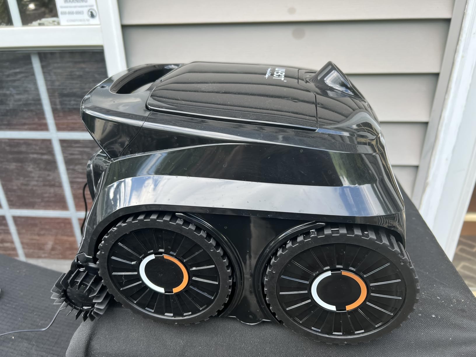 (2026 Upgrade) WYBOT C1 Cordless Robotic Pool Cleaner, 4-in-1 Pool Vacuum for Inground Pools & Above Ground Pool Up to 150 Mins Runtime, Power Suction with Smart Navigation & APP Control, Lake Green customer photo 1