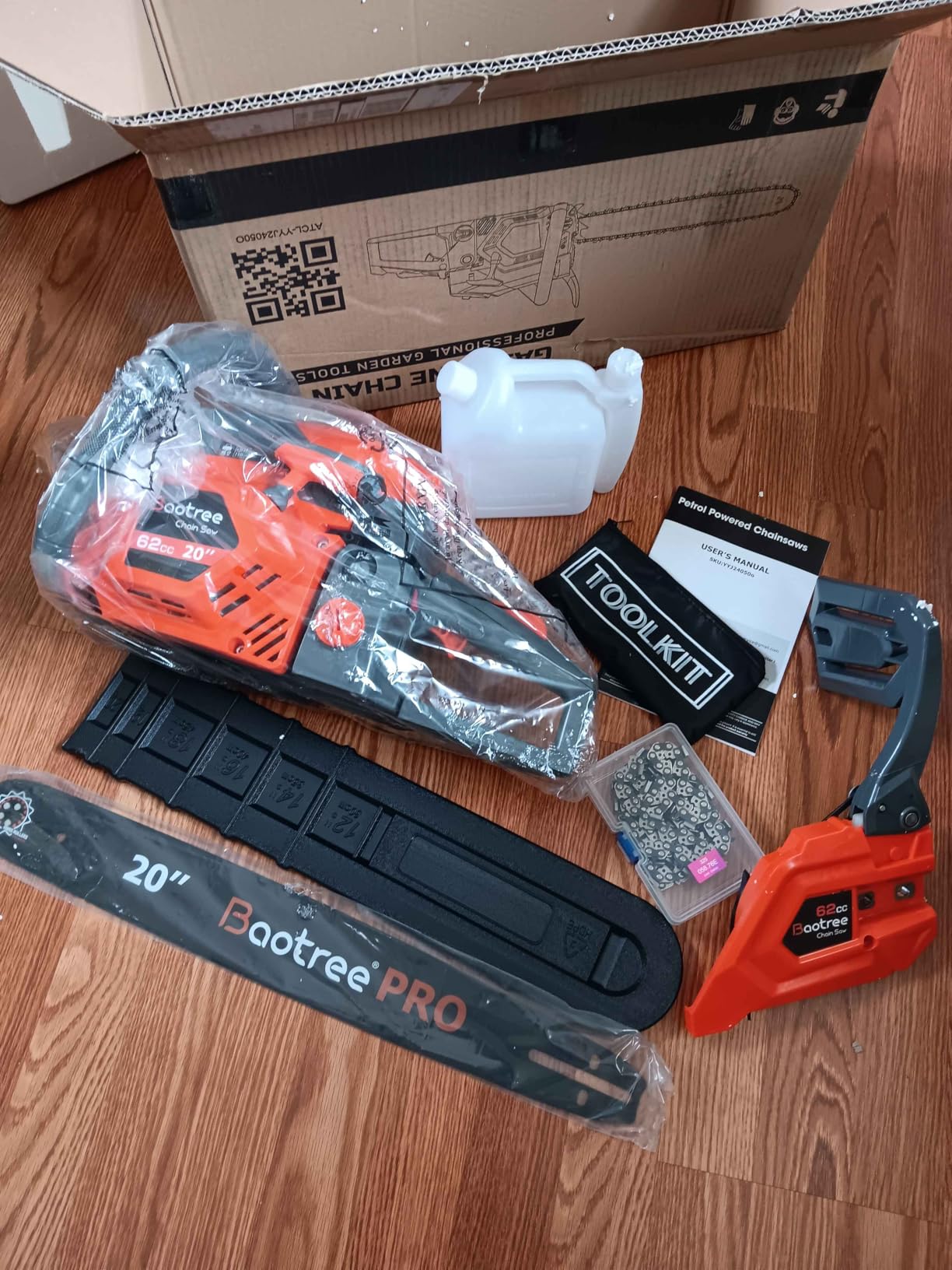 62cc Gas Chainsaw with 20 Inch Guide Bar, Professional Gasoline Chain Saw for Large Trees, Long Lasting Engine & Low Maintenance Design (Orange) customer photo 2