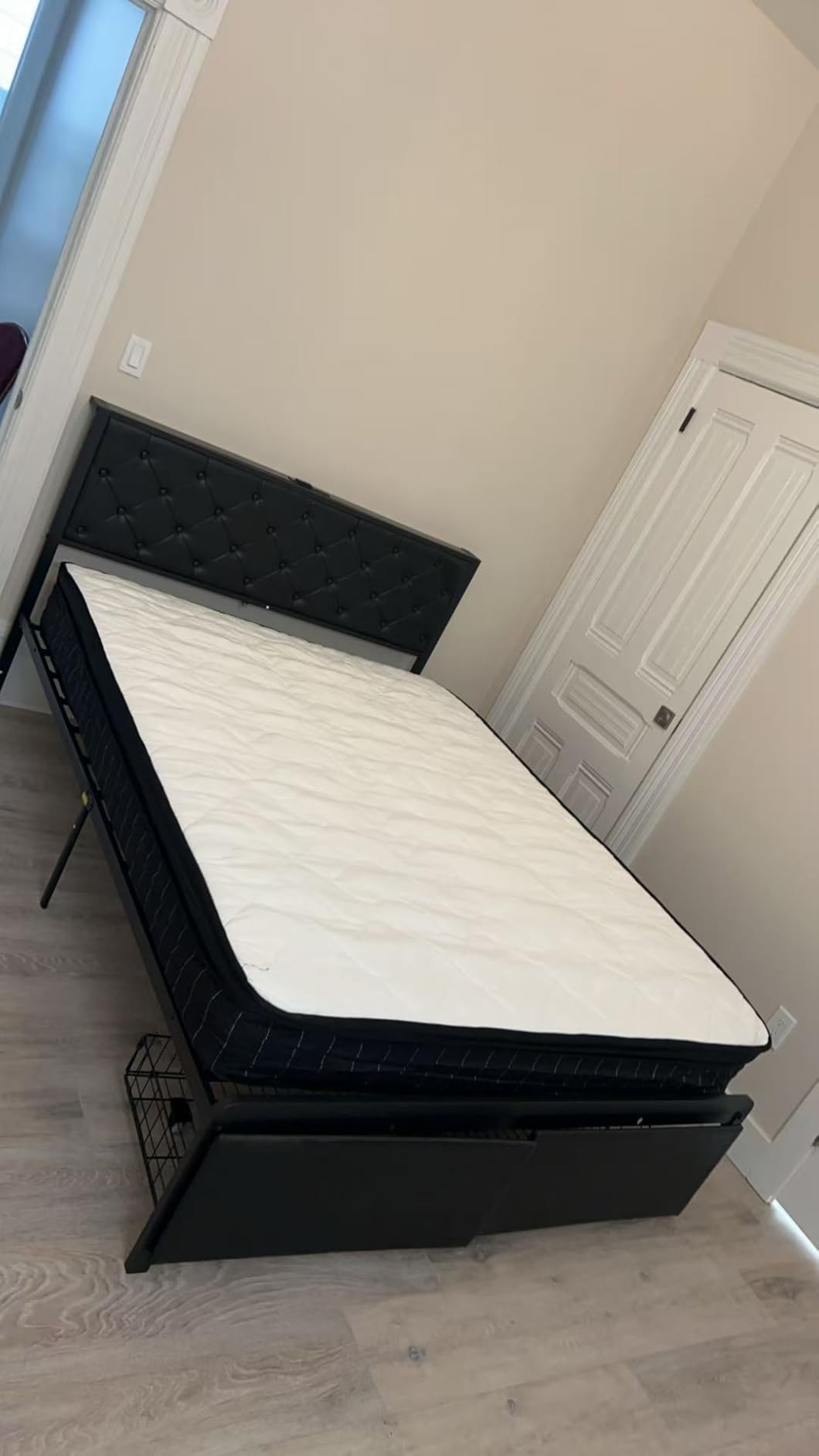 Moccona 12 Inch Queen Size Mattresses, Memory Foam Hybrid Mattress in a Box with Independent Spring customer photo 1
