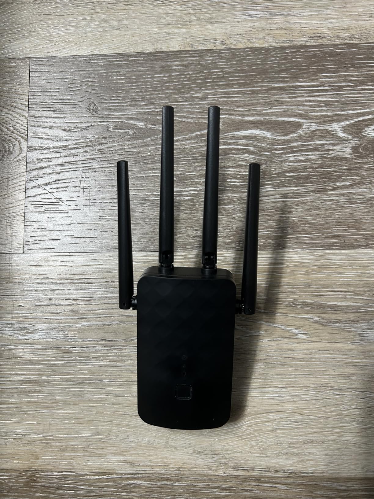 WiFi Extender Signal Booster, Dual Band 5.8GHz&2.4GHz, WiFi Booster Covers Up to 10000 Sq.ft, 1.2Gbps WiFi Repeater with Ethernet Port, 1-tap Setup, 1200M-99A customer photo 1