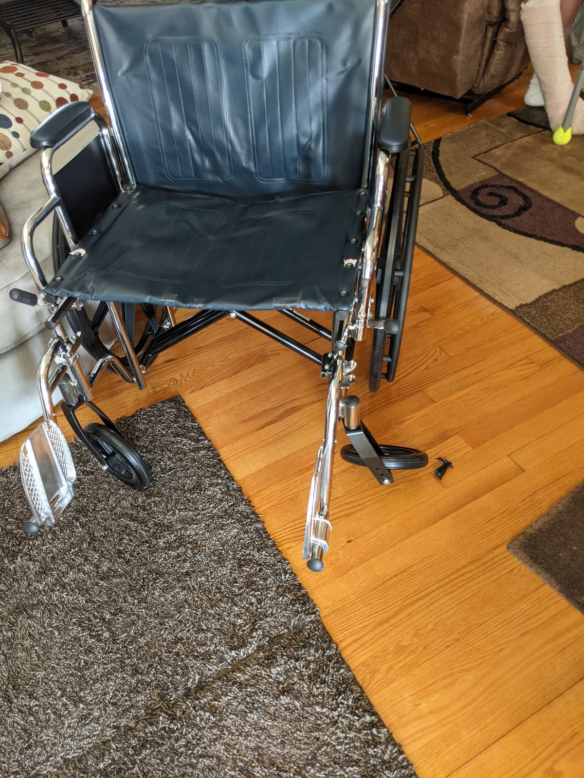 Medline Excel Extra-Wide Bariatric Wheelchair For Adults and Seniors with 24