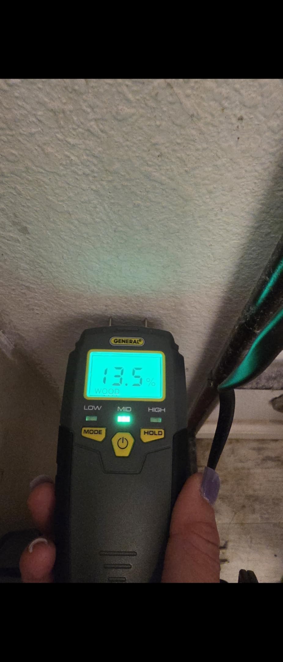 General Tools MMD4E Moisture Meter for Wood, Walls & Water Leak Detection | Pinless wood moisture meter for drywall & walls. Detects mold & humidity. Water leak detector for home moisture testing. customer photo 2