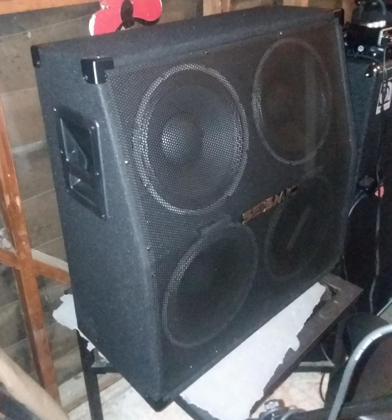 Seismic Audio - 412 Slant GUITAR SPEAKER CABINET - 4x12 400 Watts PA/DJ PRO AUDIO customer photo 1