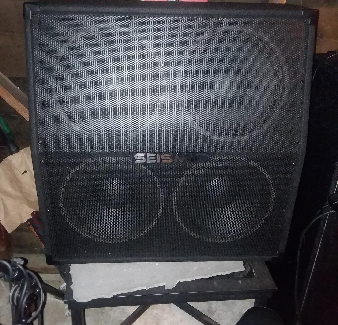 Seismic Audio - 412 Slant GUITAR SPEAKER CABINET - 4x12 400 Watts PA/DJ PRO AUDIO customer photo 2