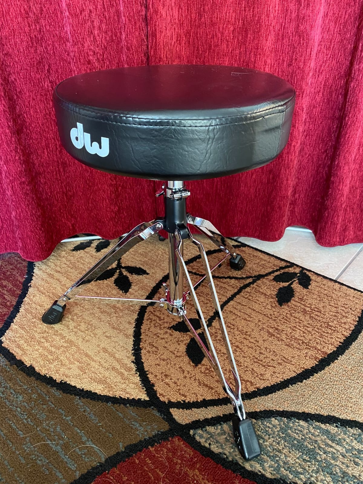 DW Drum Workshop 3000 SERIES DWCP3100 THRONE W/ VISE MEMORY customer photo 1
