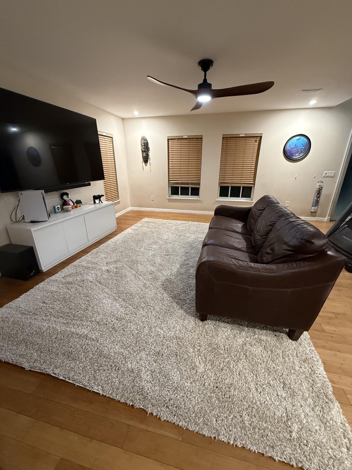 SAFAVIEH California Shag Collection Area Rug - 8' x 10', Ivory, Non-Shedding & Easy to Clean, Ultra Plush Thick Pile, Ideal for Living Room, Bedroom, Dining Space (SG151-1212) customer photo 1