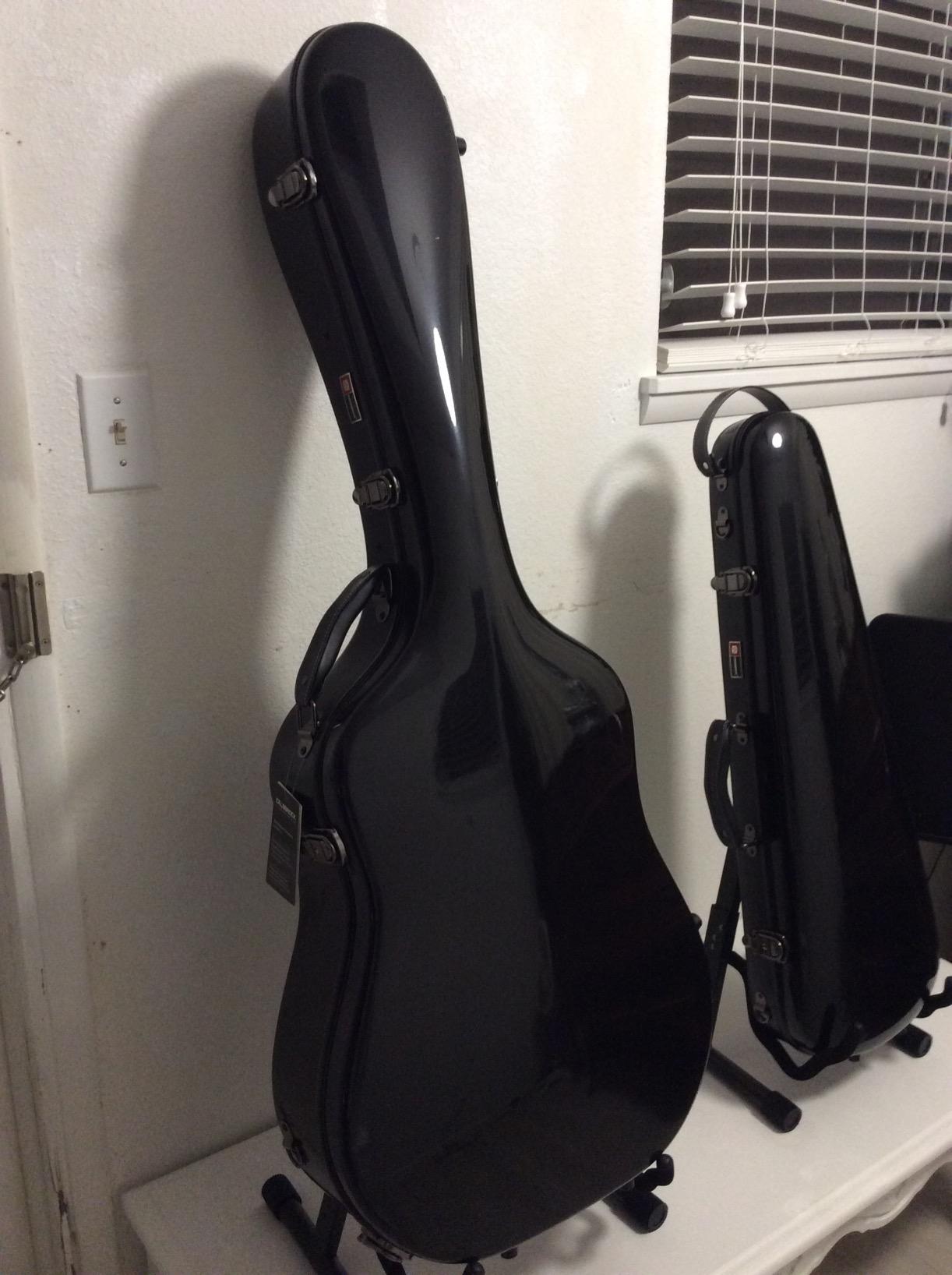 Crossrock CRF1000DBK Fiberglass Acoustic Guitar Case Hardshell - Backpack Style for 40