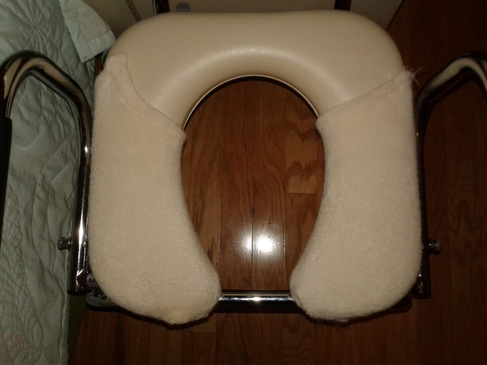 Medline Drop Arm Commode with Padded Seat and Backrest, Durable Toilet Chair for Adults and Seniors, Removable Pail, Splash Guard, Drop Down Arms for Easy Transfer, 350 lb. Weight Capacity, Tan customer photo 1