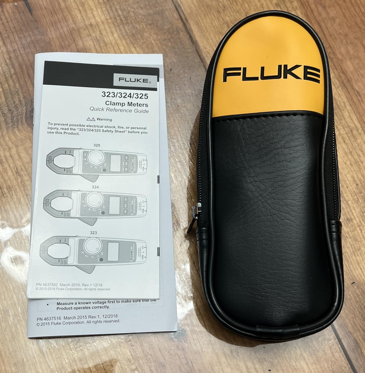Fluke 323 Clamp Meter for Commercial/Residential Electricians, Measures AC Current to 400 A & AC/DC Voltage to 600 V, Resistance and Continuity, Includes 2 Year Warranty and Soft Carrying Case customer photo 2