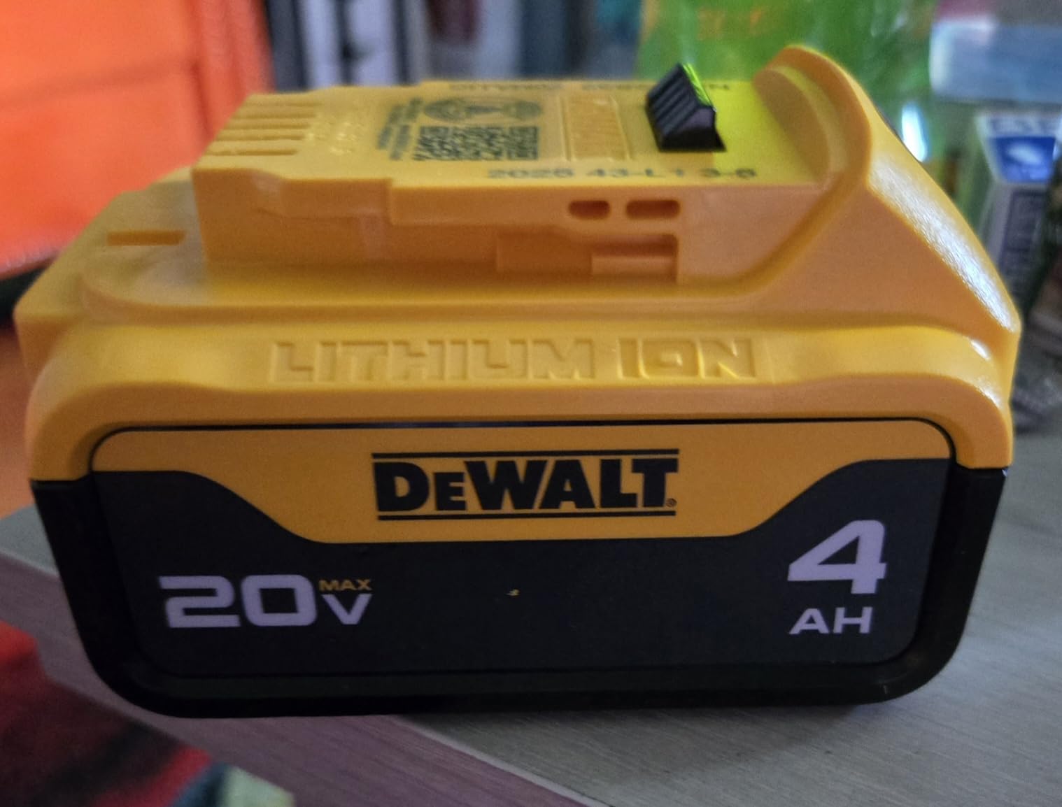 DEWALT 20V MAX XR Battery, 4.0-Ah, 2-Pack (DCB204-2) customer photo 1