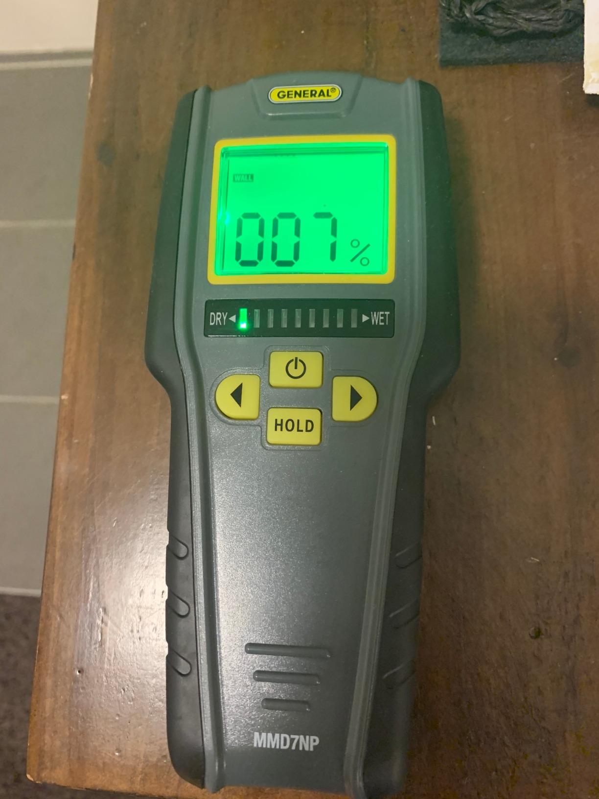 General Tools Digital Moisture Meter MMD7NP - Humidity Sensor - Pinless and Non-Invasive customer photo 2