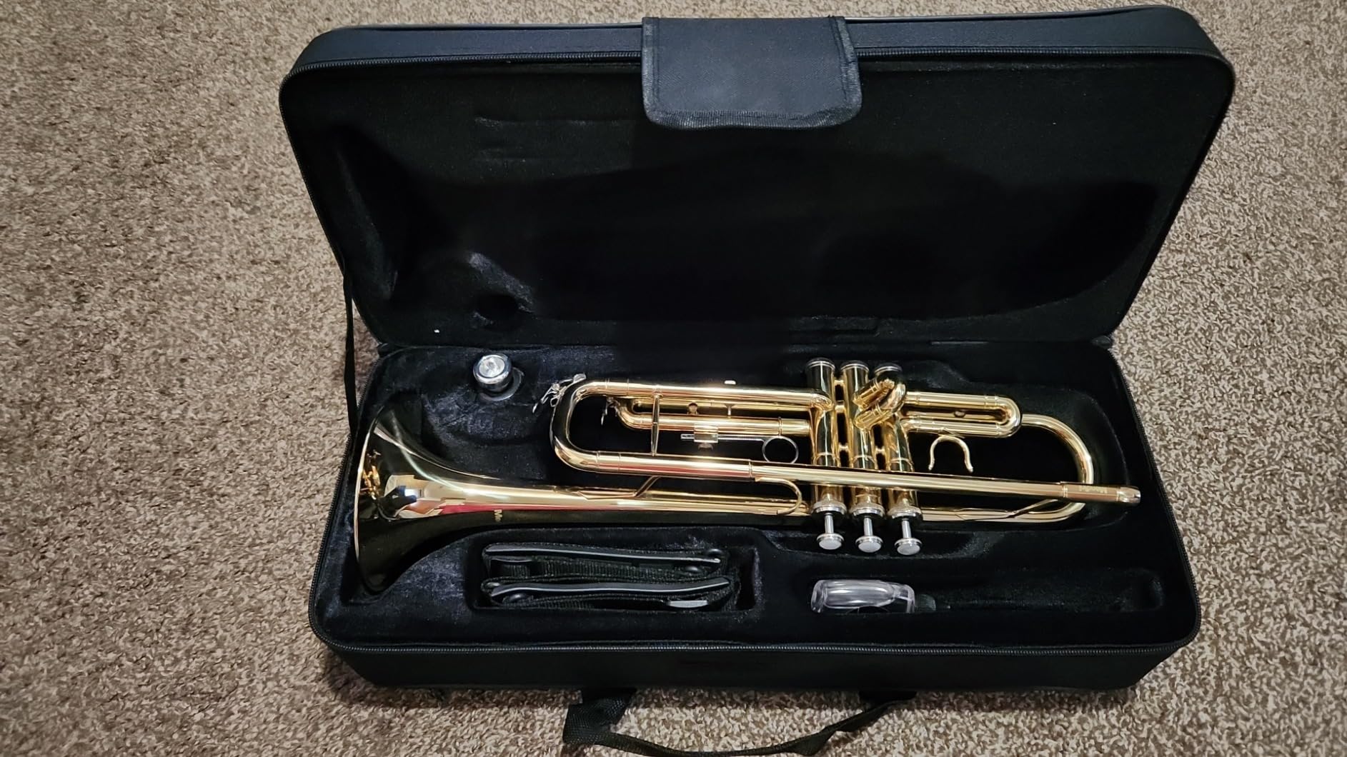 Mendini By Cecilio Bb Standard Trumpet Set for Beginners - Gold customer photo 1