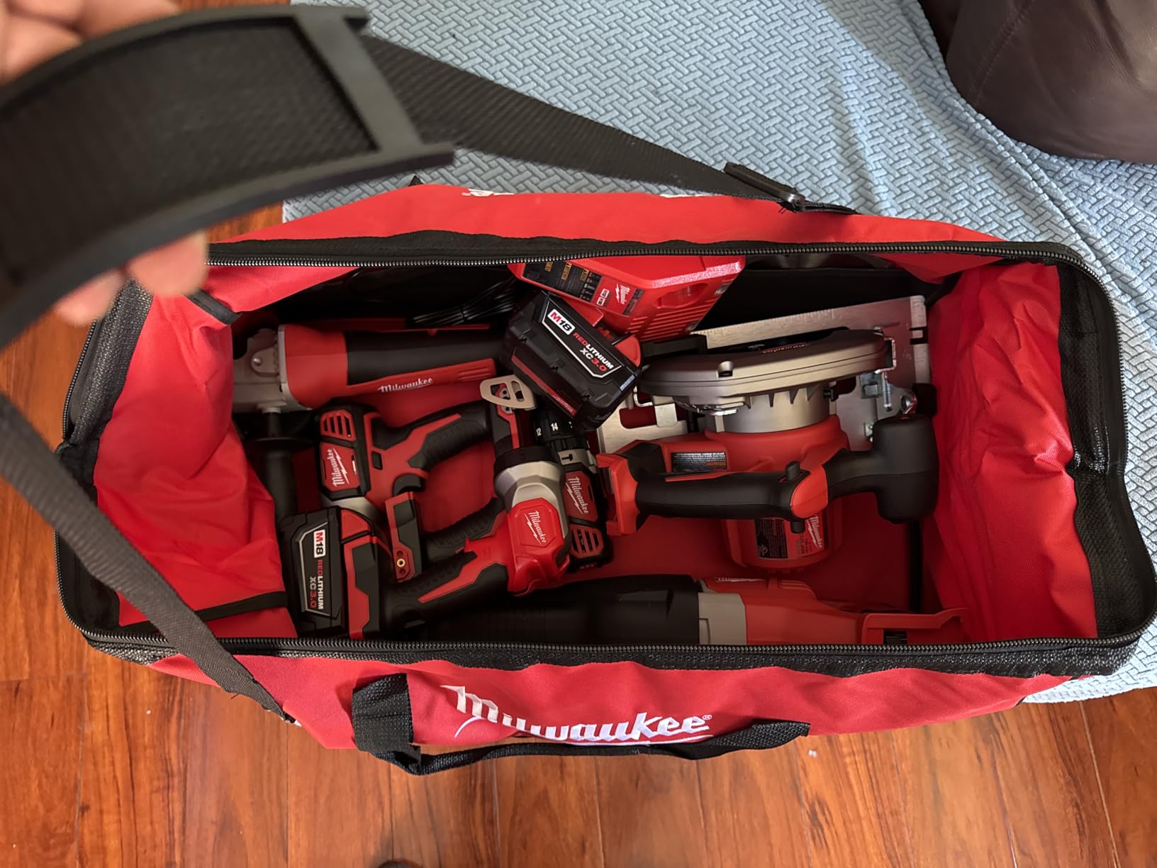 M18 Cordless LITHIUM-ION 6-Tool Combo Kit (2696-26) customer photo 2