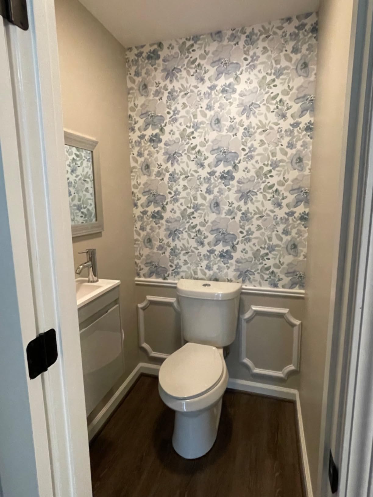 Ekena Millwork PNL16X24AS-02 16