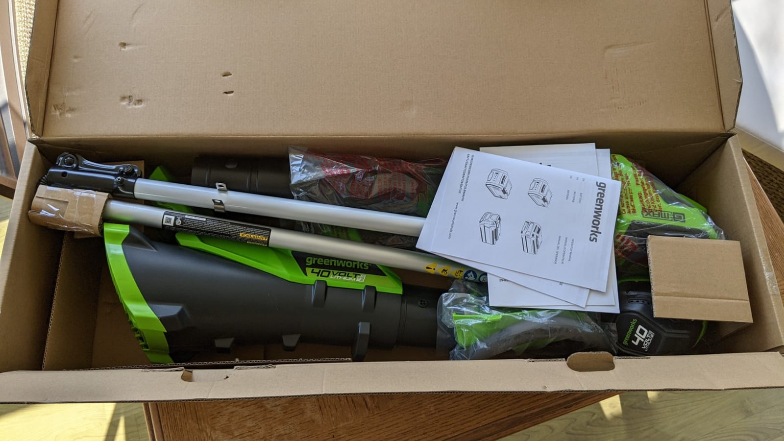Greenworks 40V 12 in String Trimmer & 390 CFM Blower Combo, 2.0 Ah Battery customer photo 1
