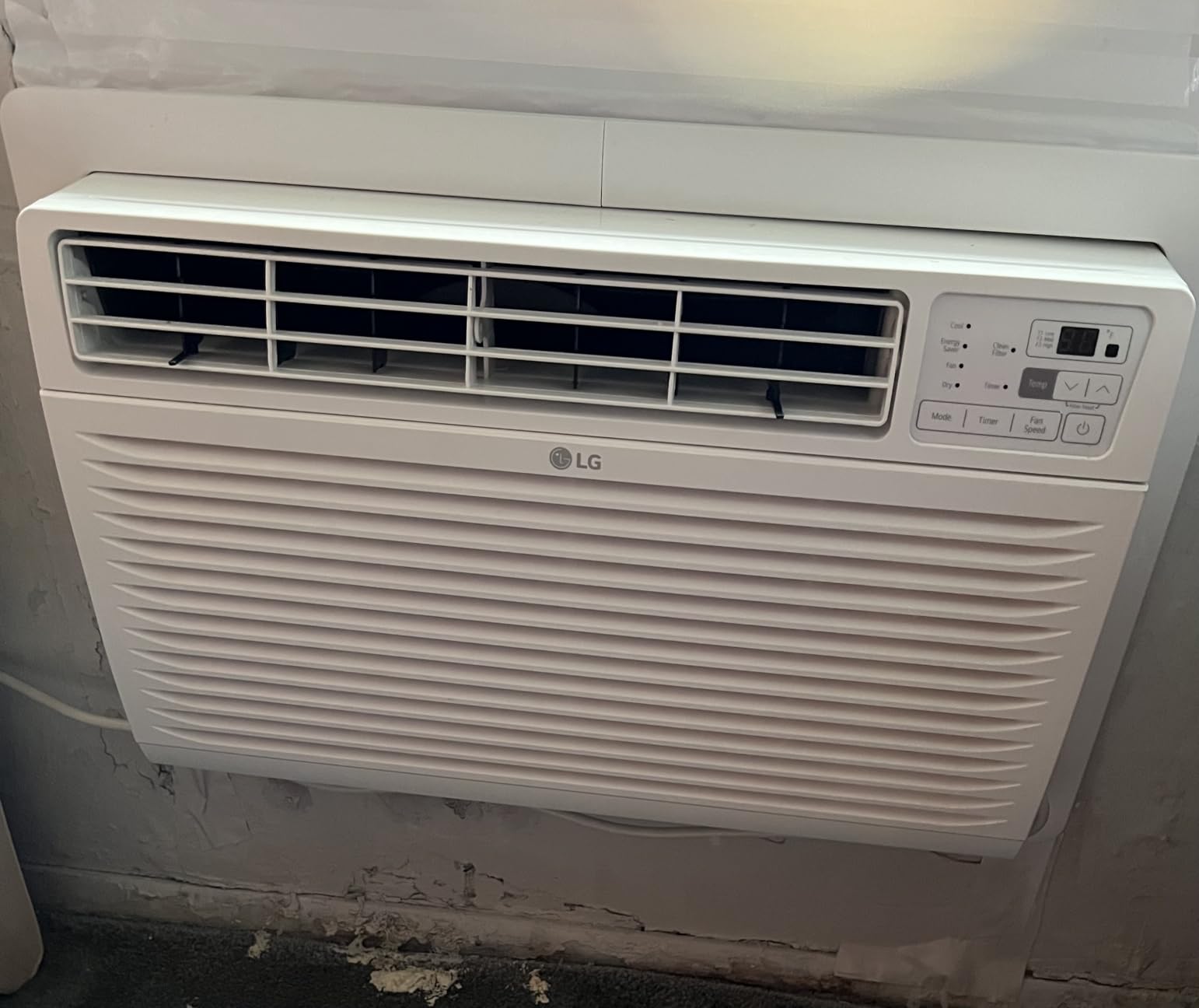 LG 10,000 BTU Through the Wall Air Conditioner, 115V, Cools up to 440 Sq. Ft. for Bedroom, Living Room, Apartment, with Remote, 3 Cool & Fan Speeds, Wall AC Unit, White customer photo 2