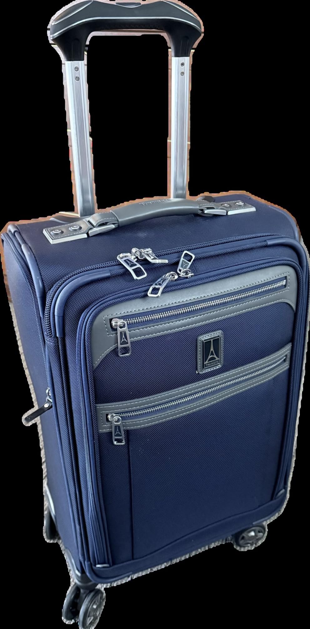 Travelpro Platinum Elite Carry-On Luggage Spinner, Black, 21-Inch | Expandable Softside With USB Port, Built-In Suiter, 8 Wheels & TSA-Approved Lock for Travelers customer photo 2