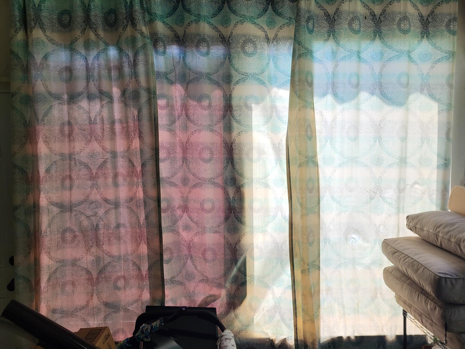 BDF NA05 Window Film Daytime Privacy and Sun Control Natural Black 5 (Very Dark) - 36in X 12ft customer photo 2