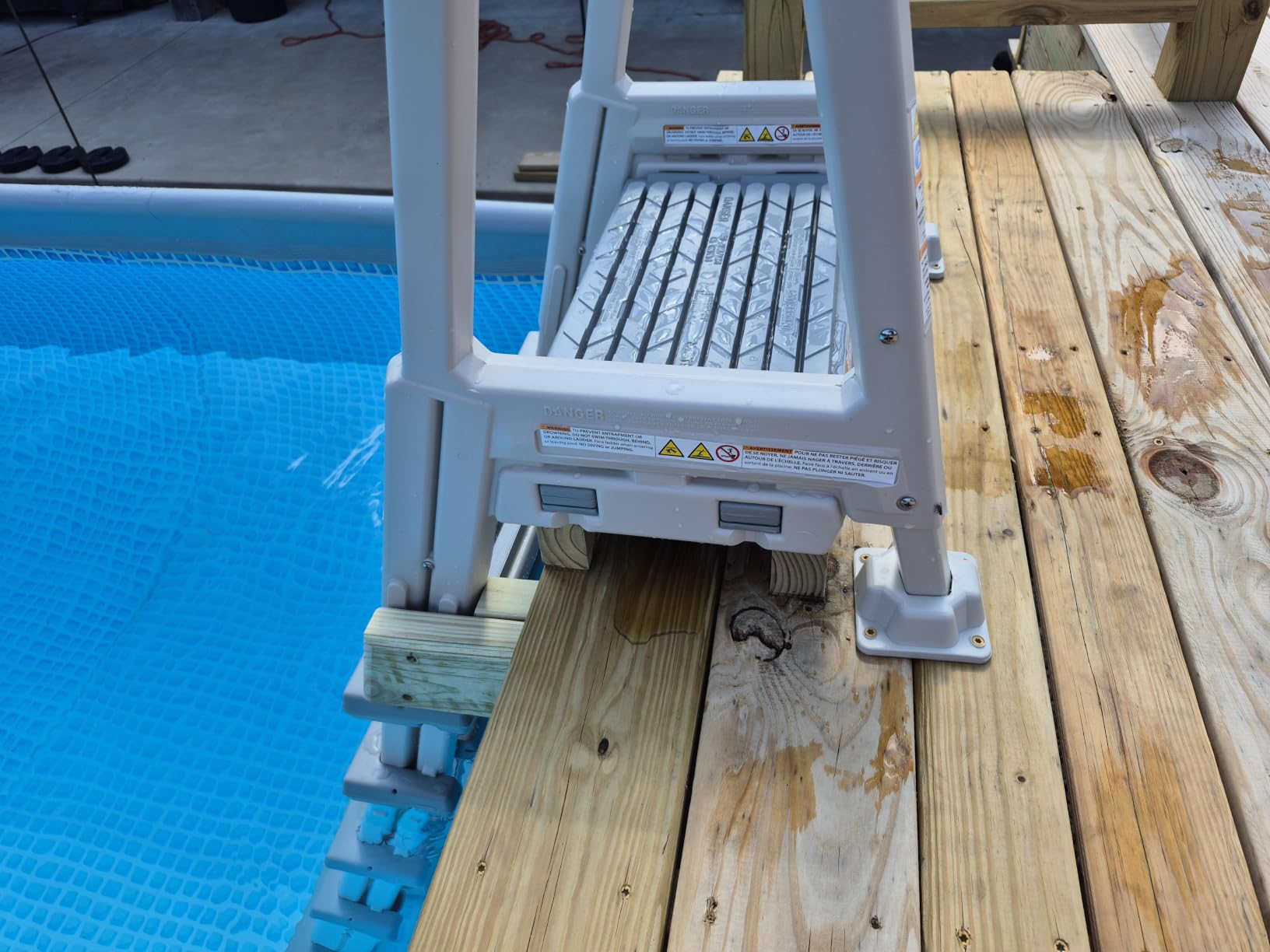 Confer Plastics 6000X Heavy Duty Above Ground in-Pool Swimming Ladder for Decks Adjustable from 42IN to 56IN HIGH customer photo 2