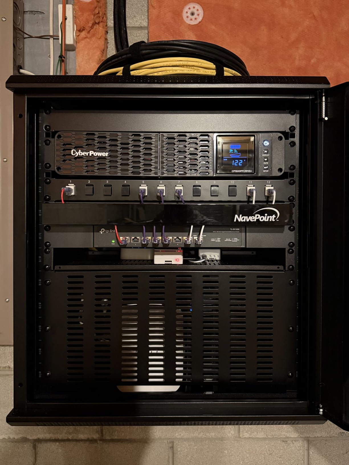 NavePoint 12U Server Rack Enclosure with Glass Door, Cooling Fan, Locks & Removable Side Panels customer photo 1