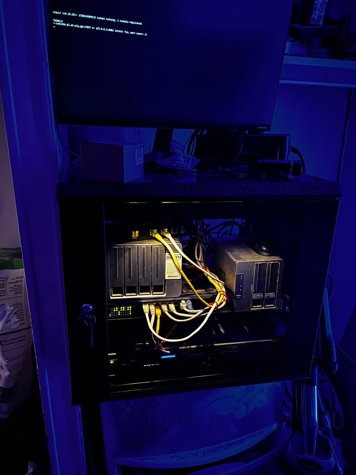 NavePoint 12U Server Rack Enclosure with Glass Door, Cooling Fan, Locks & Removable Side Panels customer photo 2