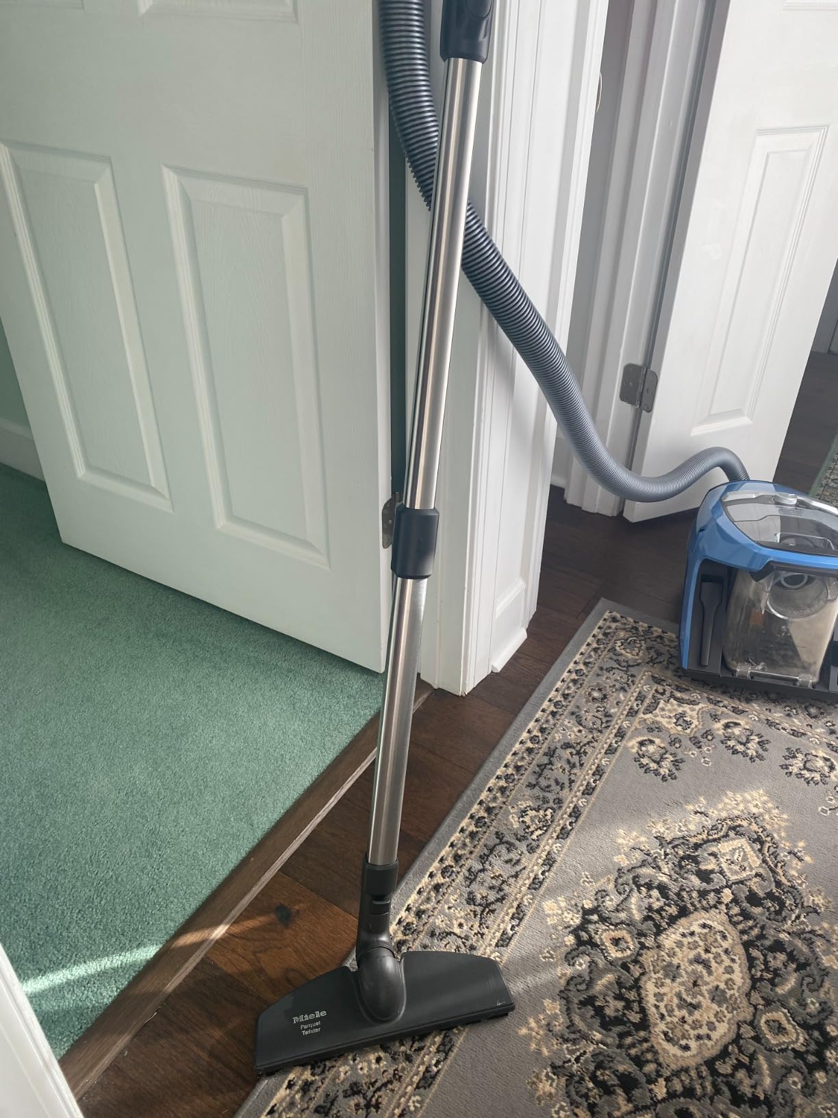 Miele Blizzard CX1 Turbo Team Bagless Canister Vacuum, Tech Blue customer photo 2