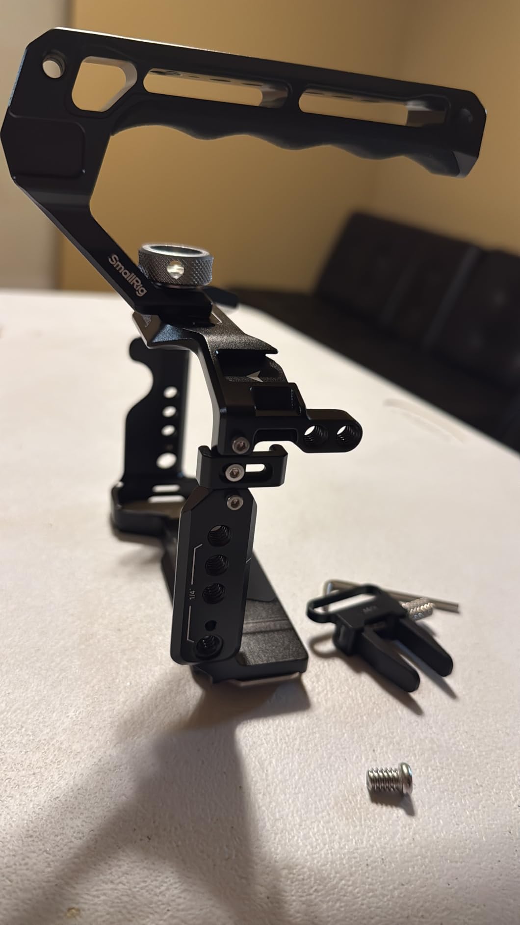 SmallRig A7 III / A7R III Camera Cage Kit for Sony Alpha 7 III/Alpha 7R III, Full Cage with Top Handle for ARRI and Cable Clamp, Built-in Cold Shoe and NATO Rails - 4198 customer photo 2