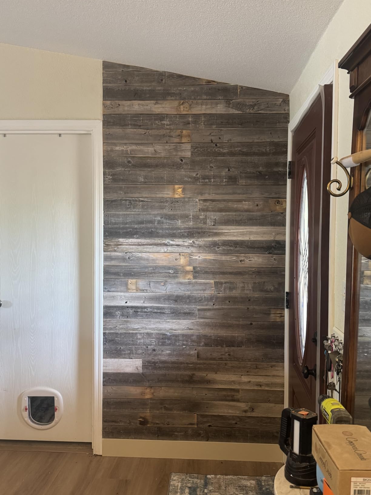 Rockin' Wood Real Wood Nail Up Application Rustic Reclaimed Naturally Weathered Barn Wood Accent Paneling Board Planks for Home Walls (46 Square feet) customer photo 1