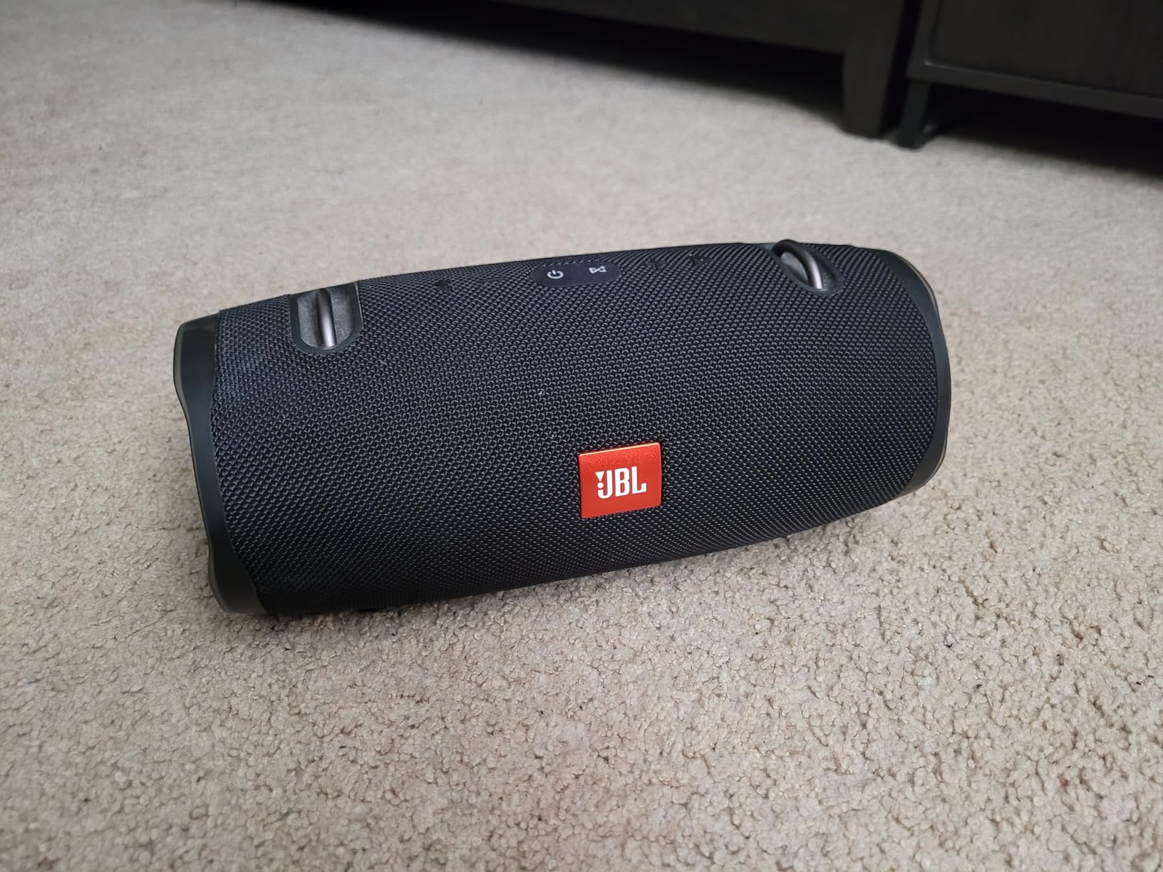 JBL Xtreme 2, Waterproof Portable Bluetooth Speaker, Black | Wireless Bluetooth Streaming, Up to 15 hours of playtime, IPX7 waterproof, JBL Connect, Durable fabric and rugged material customer photo 2