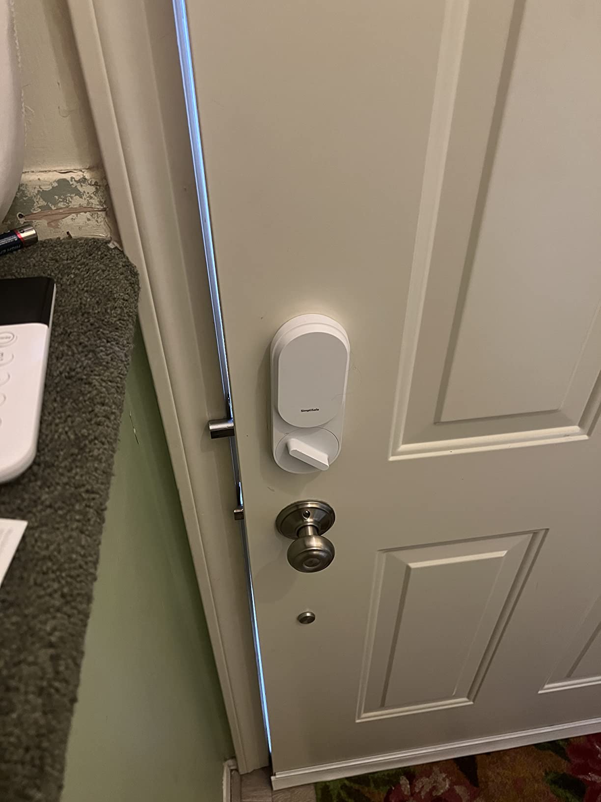 SimpliSafe 5 Piece Wireless Home Security System - Optional 24/7 Professional Monitoring - No Contract - Compatible with Alexa and Google Assistant customer photo 2