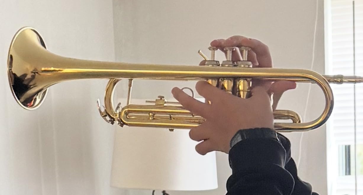 Eastar Bb Standard Trumpet Set for Beginner, Brass Student Trumpet ETR-380, Golden customer photo 1