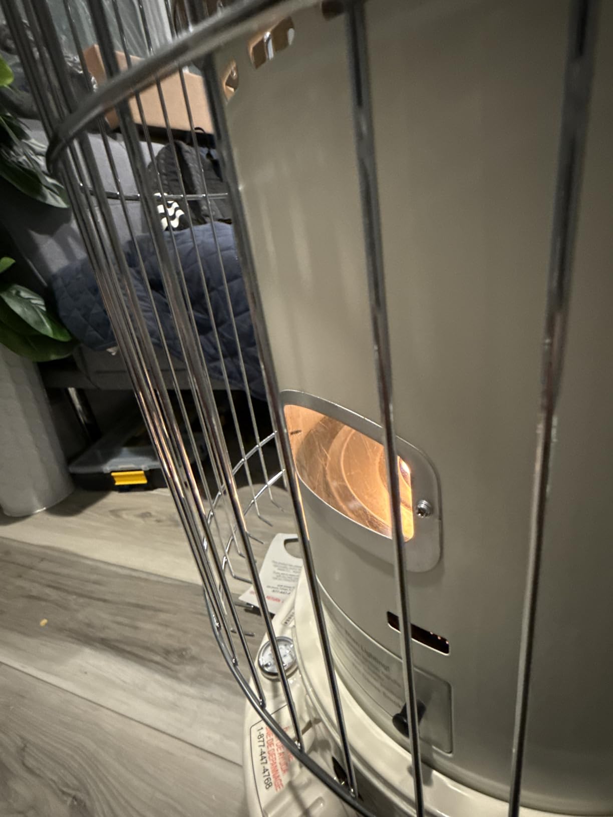Dyna-Glo Indoor Kerosene Convection Heater - 23,800 BTU, 1,000 Sq. Ft. Heating Capacity, Model Number WK95C8 customer photo 2