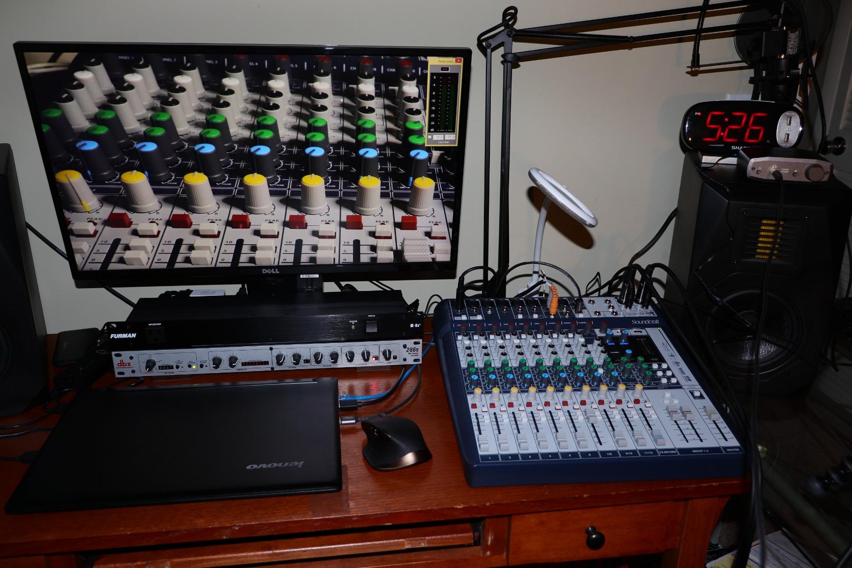 Monolith 133304 Liquid Spark Headphone Amplifier - by Alex Cavalli with RCA Input, Single 1/4 Output 1.3Watt@50R, 108Db customer photo 2