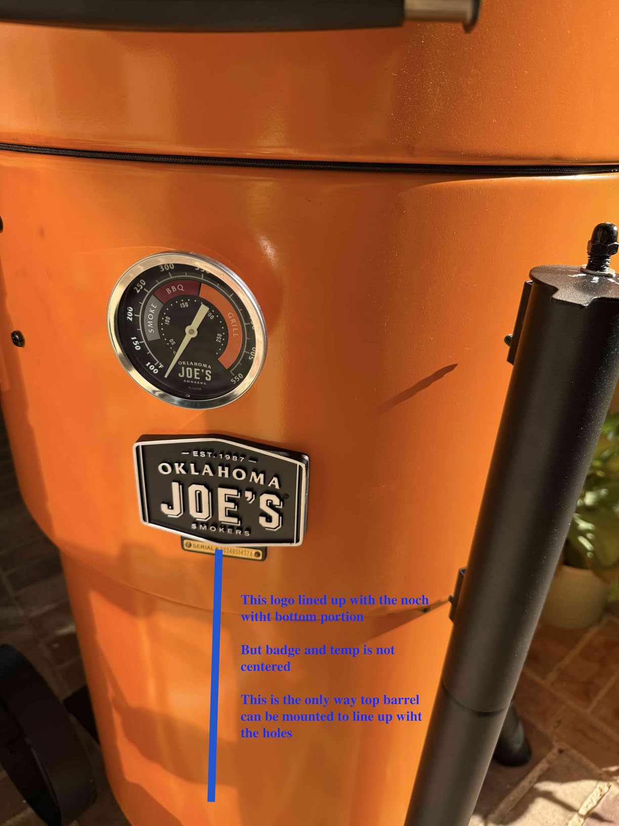 Char-Broil Oklahoma Joes Bronco Barrel Drum Smoker with Porcelain Coated Steel, Air Intake Channel, and 630 Square Inches Cooking Surface, Black customer photo 2