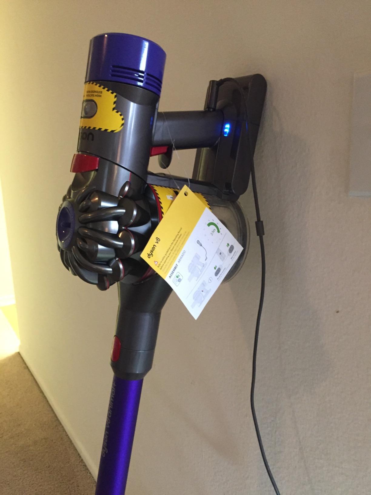 Dyson V8 Origin+ Cordless Vacuum | Purple customer photo 2