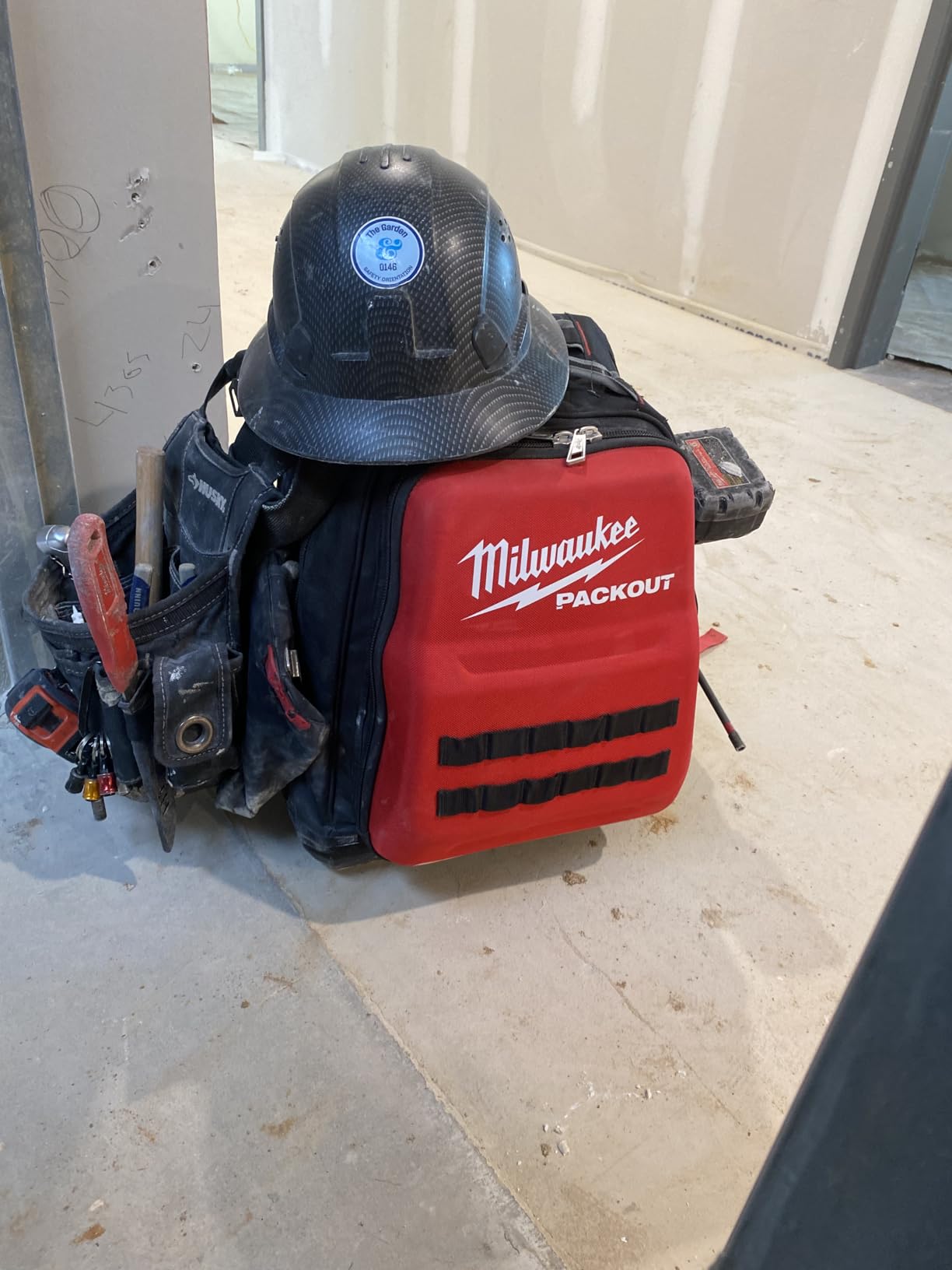 Milwaukee Backpack JOBSITE 48 Pckts 15IN 48-22-8301 customer photo 1