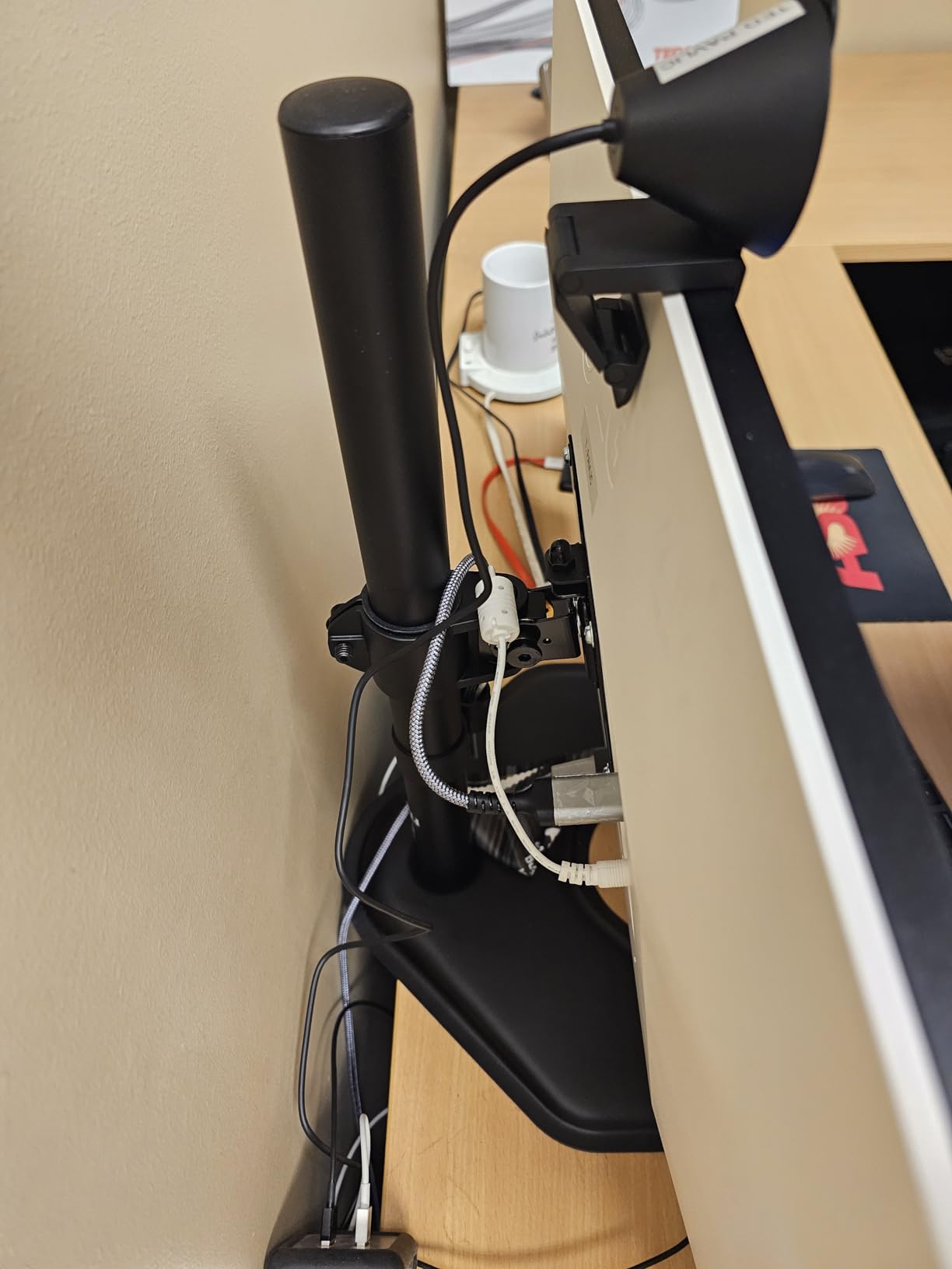 WALI Triple Monitor Stand, Free Standing for 13-27 inch Screens, up to 22lbs customer photo 1